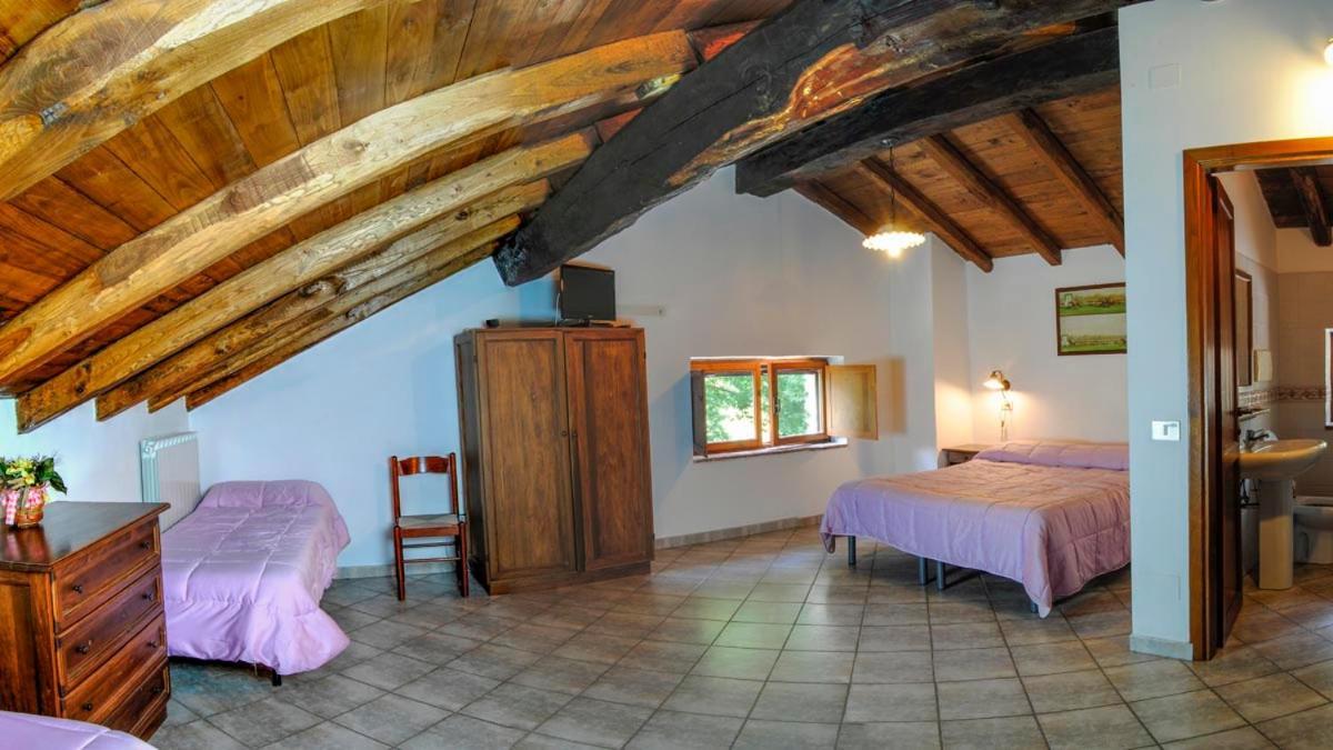 Agriturismo La Ferrera Varco Sabino Exterior foto