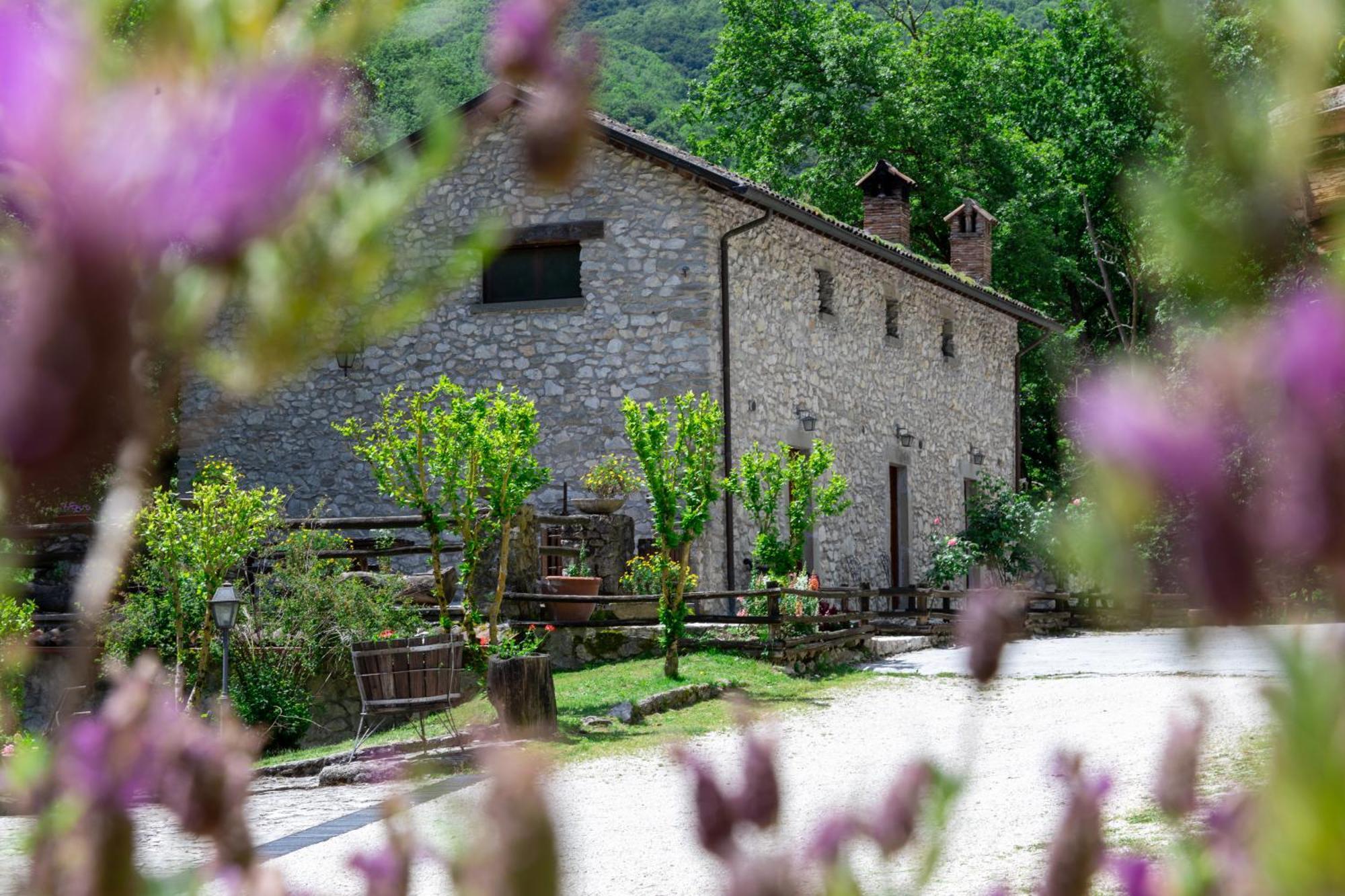 Agriturismo La Ferrera Varco Sabino Exterior foto