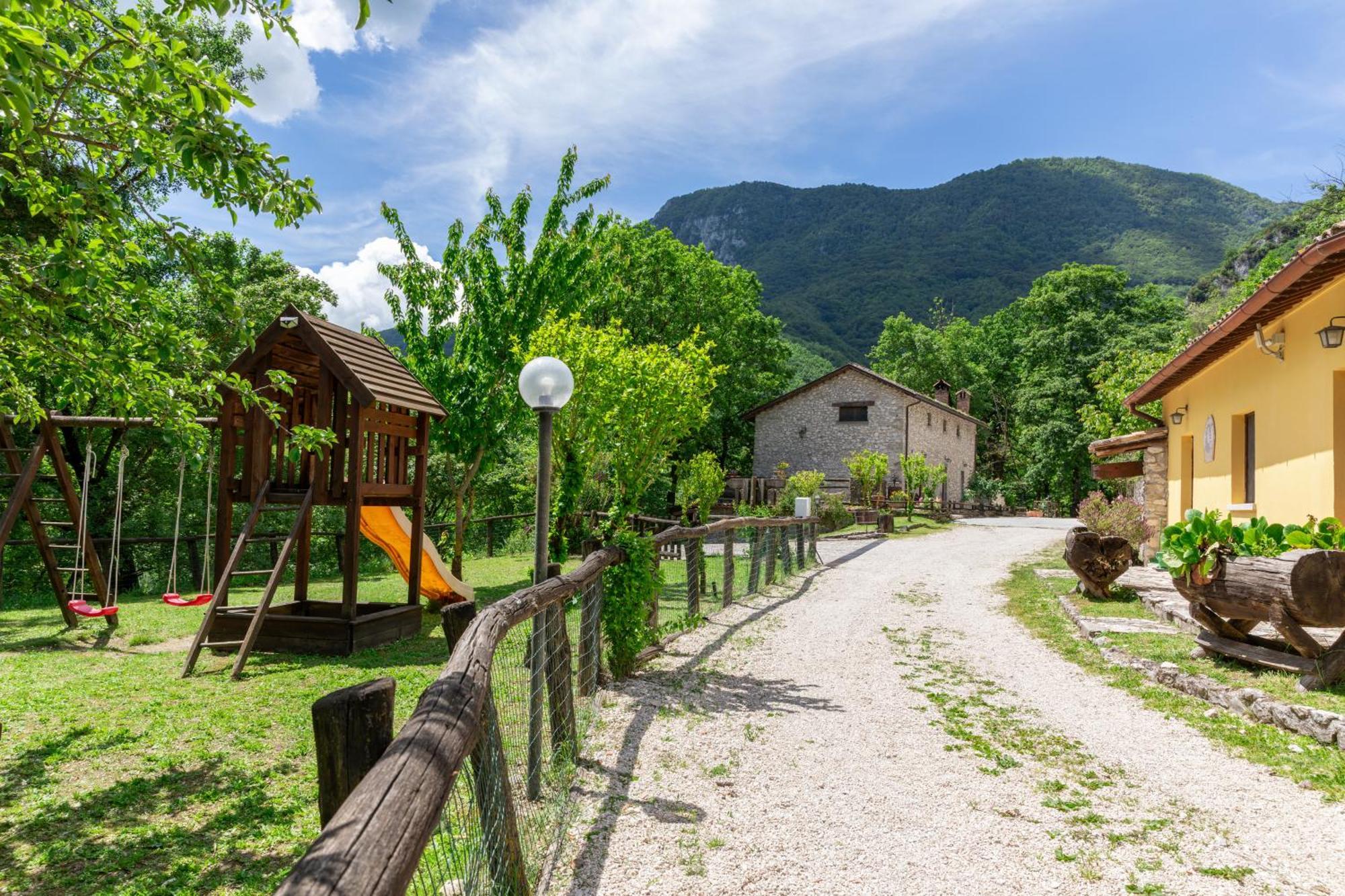 Agriturismo La Ferrera Varco Sabino Exterior foto